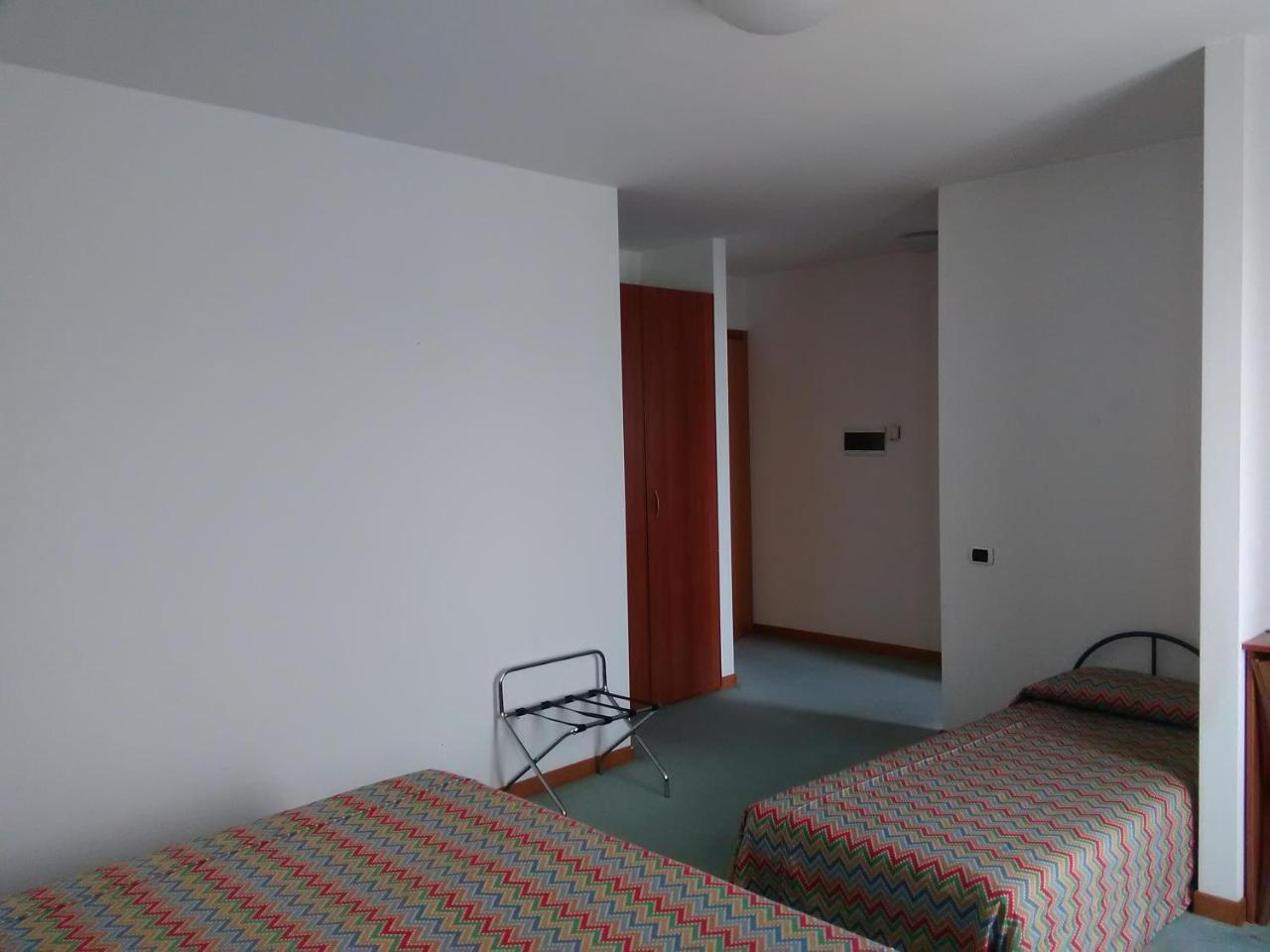 Hotel Naonis Cordenons Exterior foto